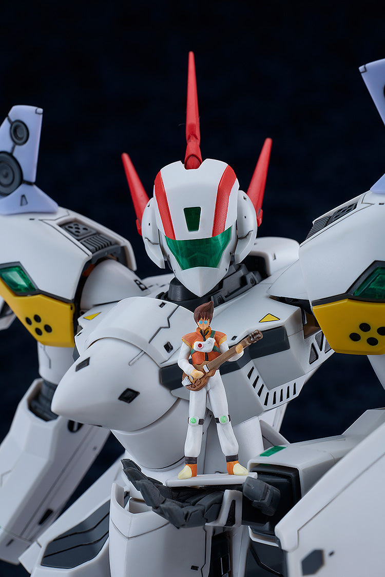 DYNAMITE-SEVEN PLAMAX 1/72 VF-19P Excalibur (Planet Zola Patrol Corps)