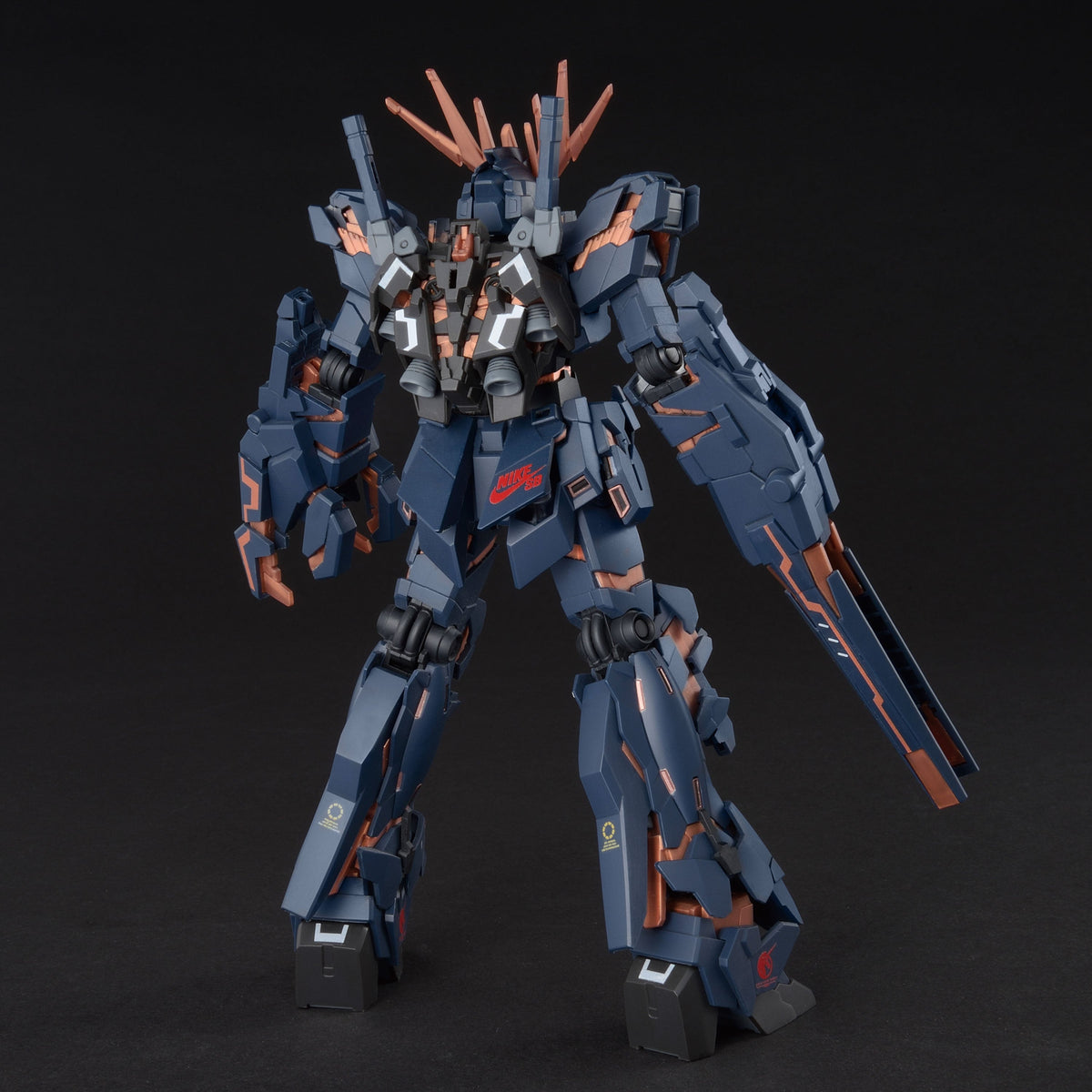 Gundam 1/144 Unicorn Gundam 02 Banshee (Destroy Mode) Ver. Nike SB Model Kit Exclusive