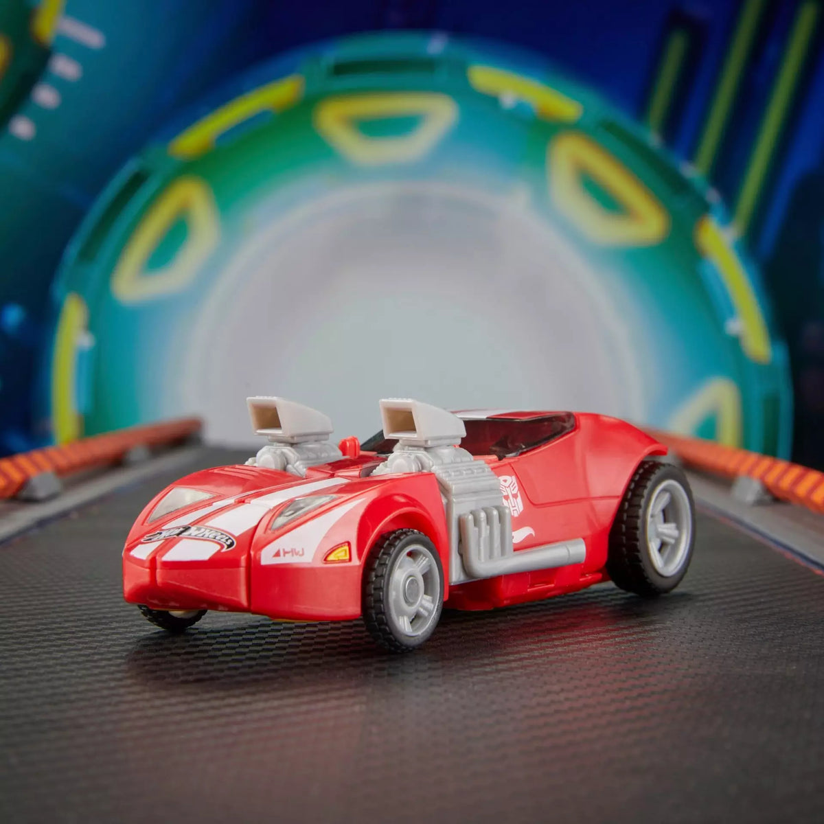 Transformers Collaborative Hot Wheels Twin Mill (Red) Action Figure